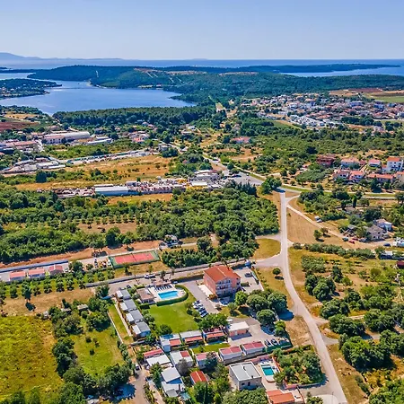 Apartment Rok 7 By Interhome